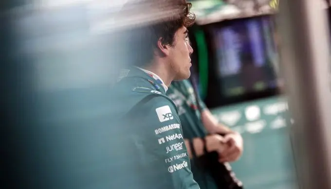 stroll singapore