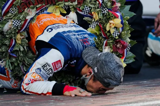 takuma sato