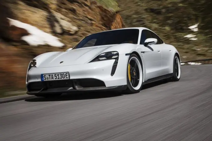 taycan 1 800 porschetaycan5 681780