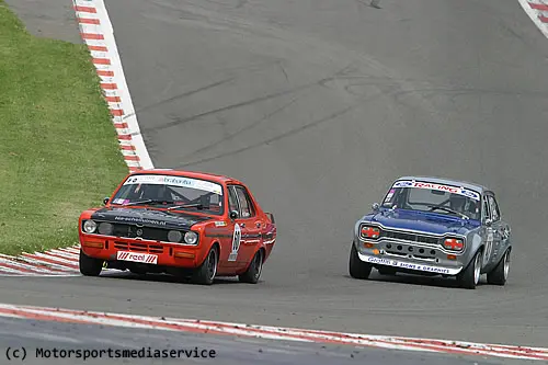 team kia van muijlwijk ccb motorsport op eau rouge 2 rx1