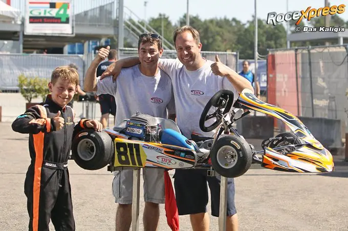 ties van dijck hier samen met vader jeroen en teambaas tim de feyter e90b7447