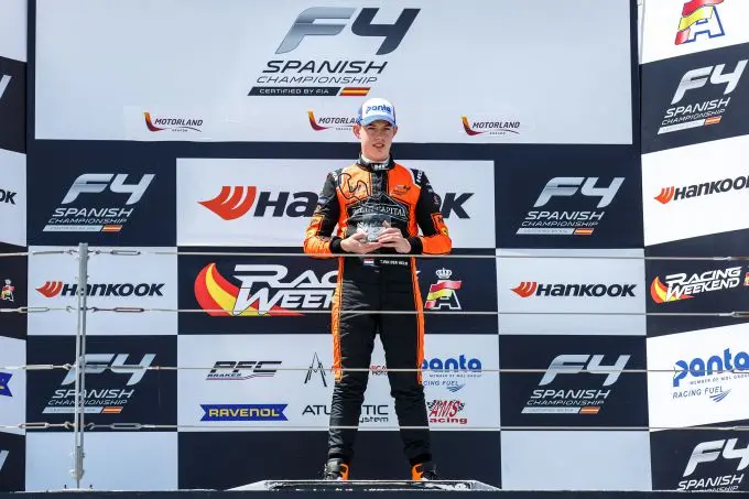 tijmen van der helm podium formula 4 spanje aragon