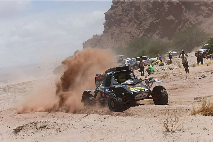 tim coronel maxxis buggy dakar rx 680