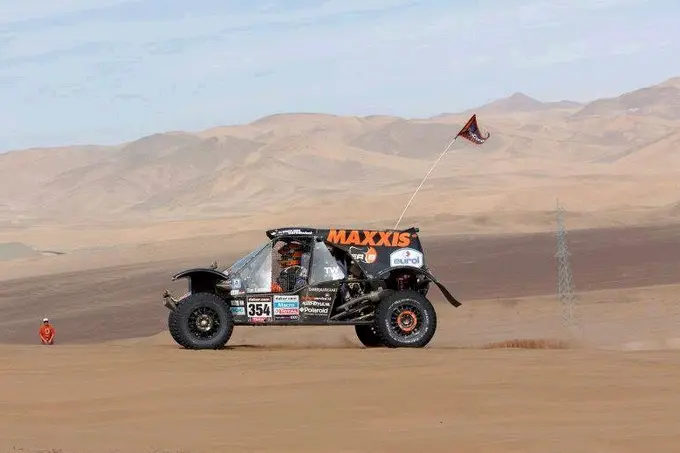 tim coronel maxxis dakar