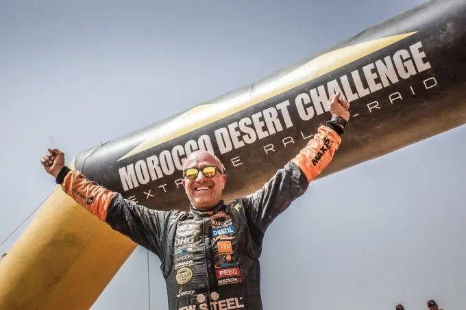 tim coronel verkoopt buggys