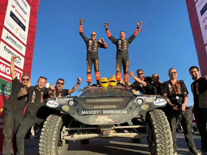 tim en tom coronel beast crew