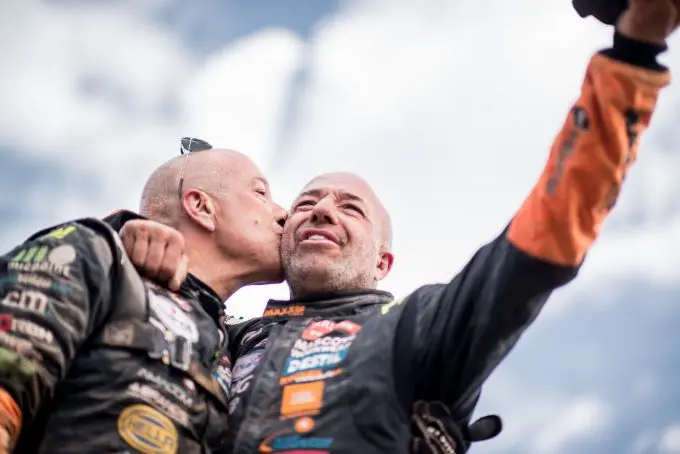 tim en tom coronel dakar 2