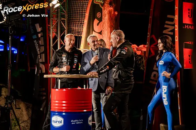 tim tom coronel the beast 30 dakar rally 2020 johan vis 1