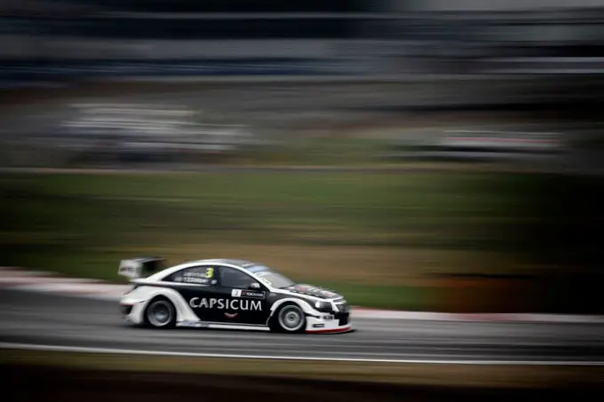 tom chilton wtcc china win 2