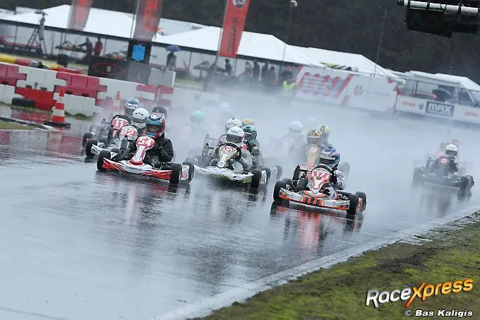 tommie van der struijs no 54 aan kop rx 680 c012290
