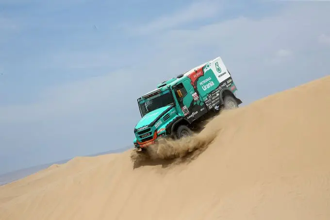 ton van genugten dakar
