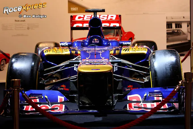 toro rosso max verstappen autorai formule 1 racexpress 717h8408a d