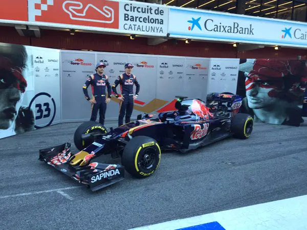 toro rosso str11 van max verstappen en carlos sainz rx