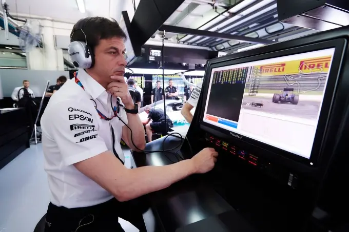 toto wolff mercedes