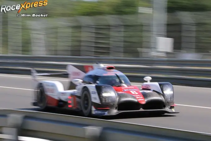 toyota 8 in 24h le mans 2