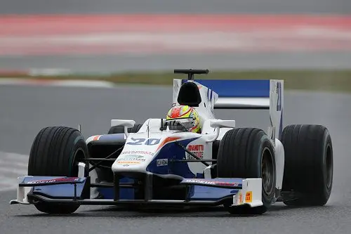 trident gp2 robin frijns mag nog een dag testen met trident rx 500