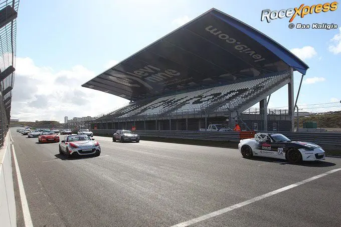 v max races id0g0413
