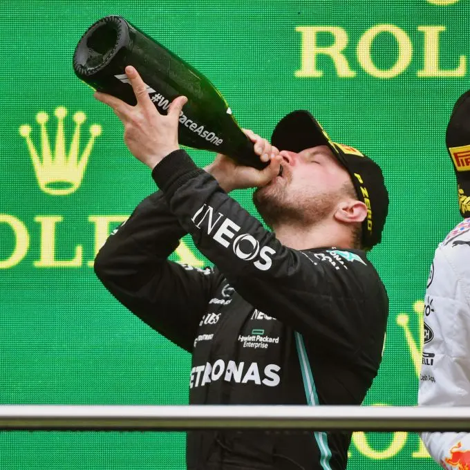 valtteri bottas champagne