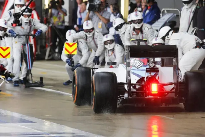 valtteri bottas pitstop silverstone