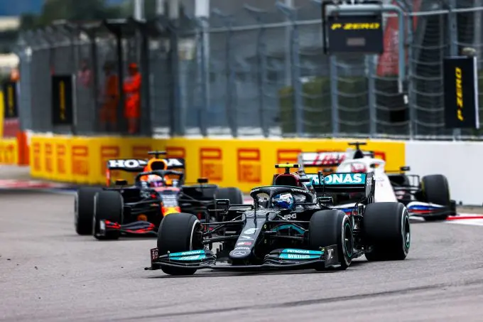 valtteri bottas sochi race