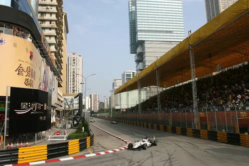 van asseldonk macau gp 1