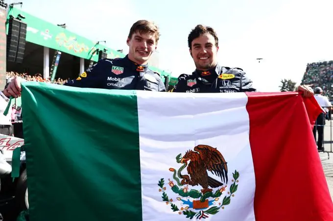verstappen en perez mexicaanse vlag si202111070828 news