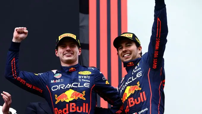 verstappen perez juichend imola 1