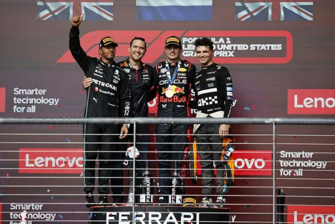 verstappen podium mexico