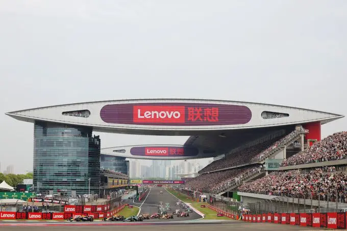 verstappen race start china 1