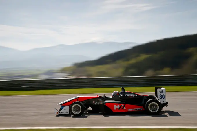verstappenredbullring3 rx680