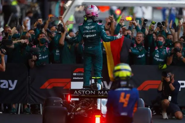 vettel foto race