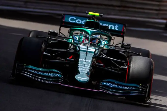 vettel mona