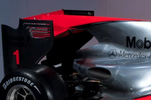 vodafone mclaren mercedes mp4 25 launch 03