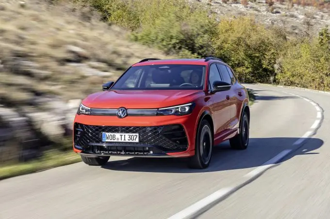 volkswagen tiguan 1