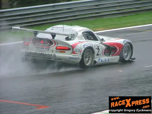 vosse pole in regen