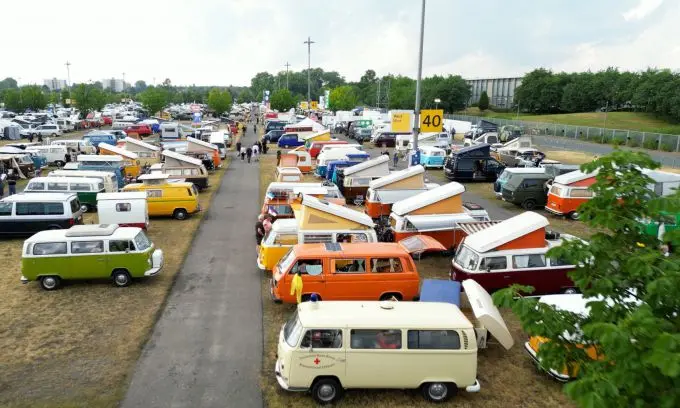 vw bus 1