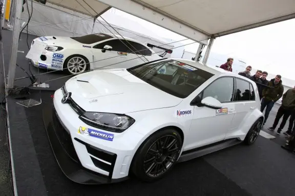vw golf tcr benelux