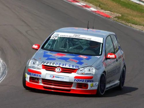 vw526 race3