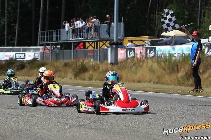 wayne severijn wint spannende race bij de honda cadet e90b1426