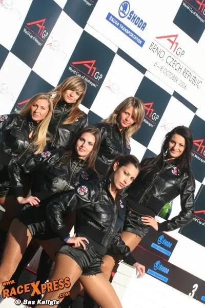 win the pacecar babes 400 img 0027 a