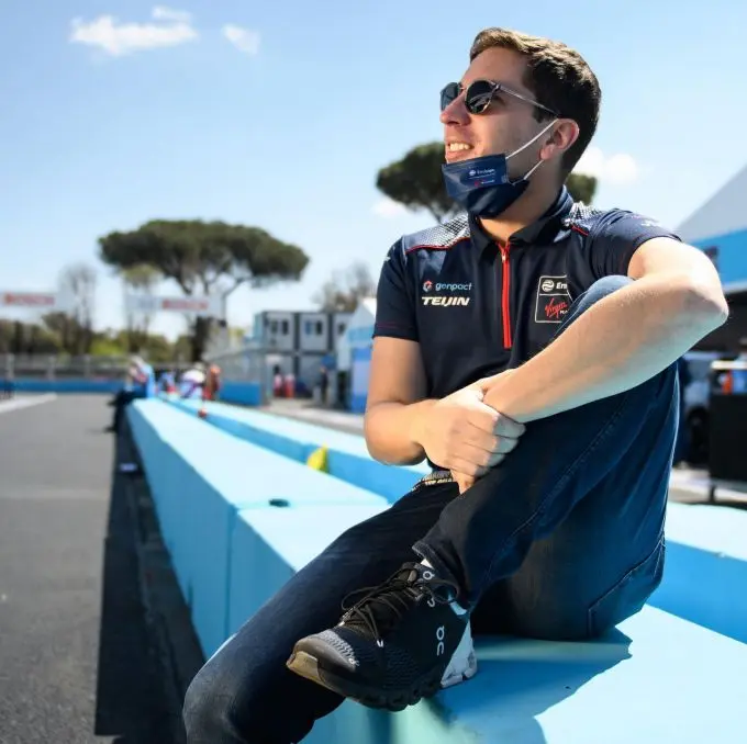 wrt robin frijns 172932146 10159473742019268 1515009835554482187 n