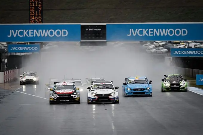 wtcc japan start rx 680