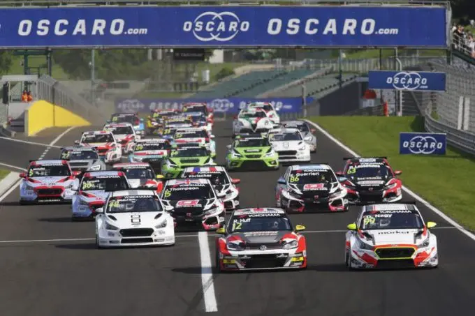 wtcr hungaroring race 2