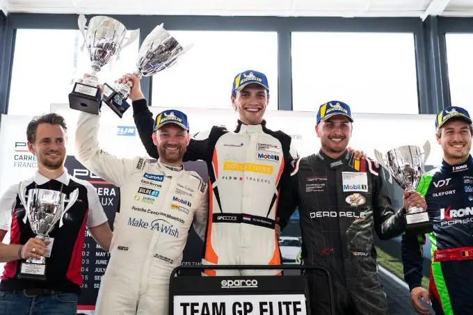 xavier maassen sluit seizoen positief af met dubbel podium in porsche carrera cup benelux