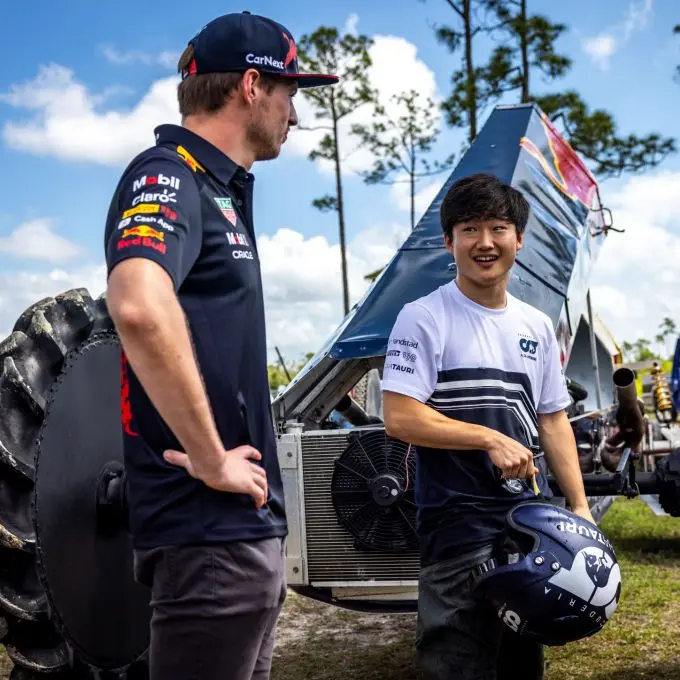yuki tsunoda en max verstappen si202205050005 hires jpeg 24bit rgb 1