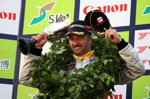 yvan muller podium macau rx 500