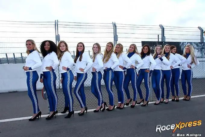 zandvoort grid girls rx 680 717h1134aa
