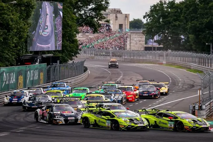 zo1 p1 nr94 nicki thiim winnaar startveld 240707 dtm 1