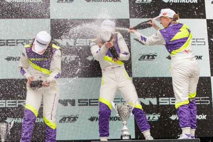 zolder zat podium w series