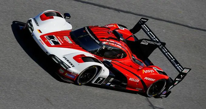 zon penske porsche winnaar rolex24